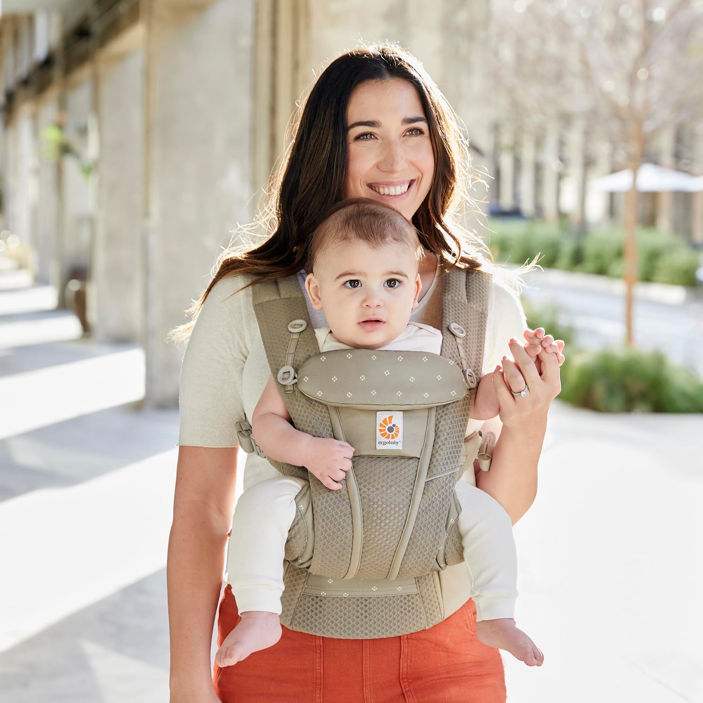 Ergobaby Omni Breeze